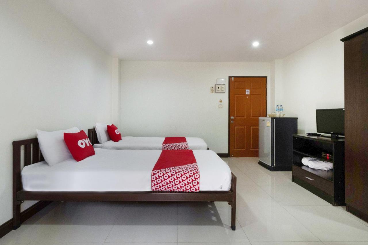 Taevaraj Place Ayutthaya Extérieur photo